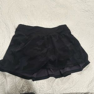 lululemon camo skirt, size 2